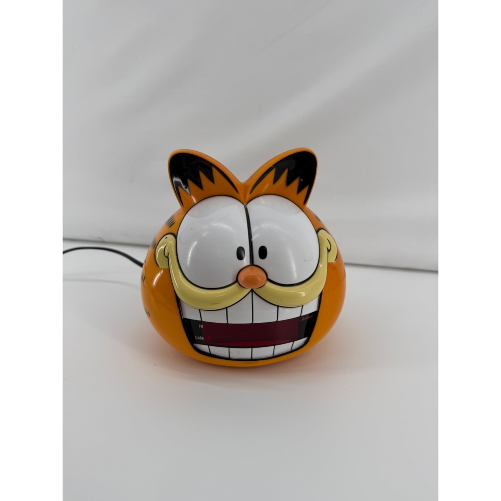 Vintage 1991 Sunbeam Garfield Cat LED Digital Alarm Clock Model 887-99- WORKS